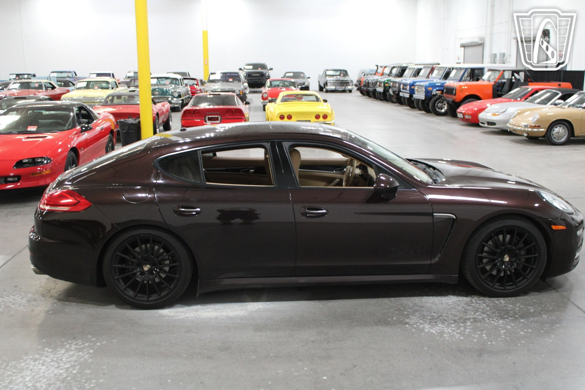 Used 2014 Porsche Panamera 4 image 11