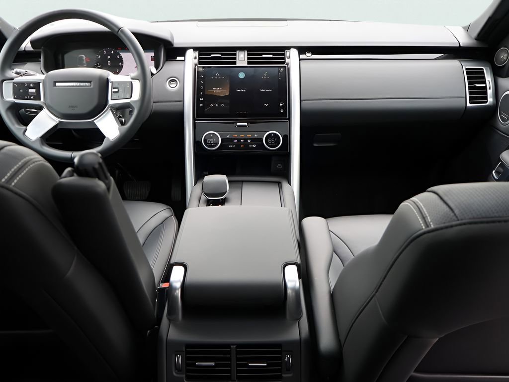 Certified 2025 Land Rover Discovery S AWD/4WD image 13