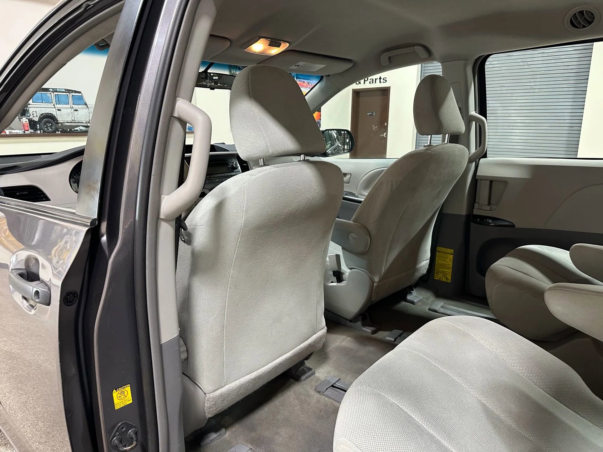 Used 2012 Toyota Sienna image 21