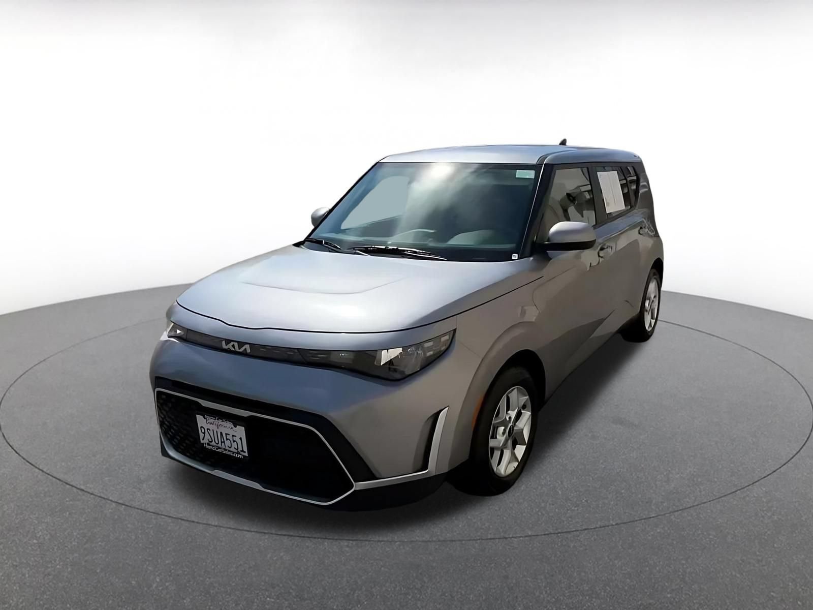Used 2025 Kia Soul LX w/ LX Technology Package FWD image 6