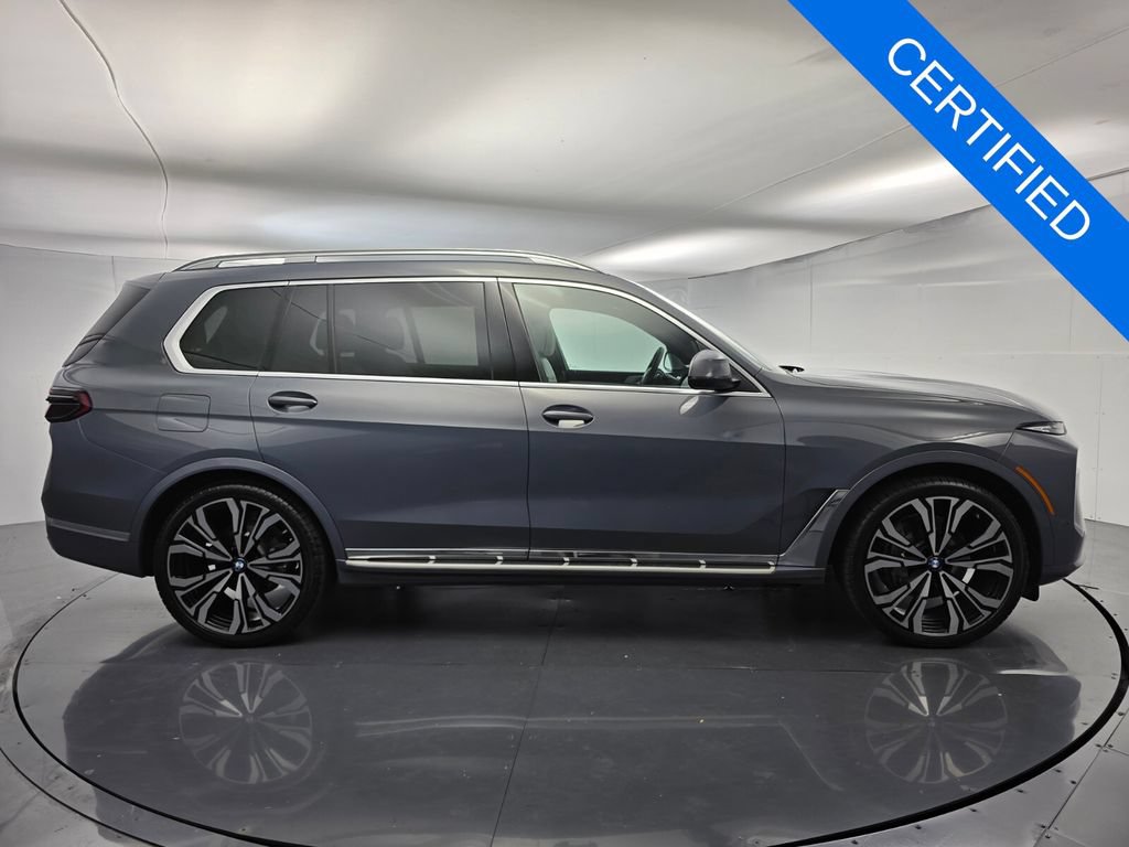 Used 2027 BMW X7 xDrive40i w/ Executive Package AWD/4WD image 3