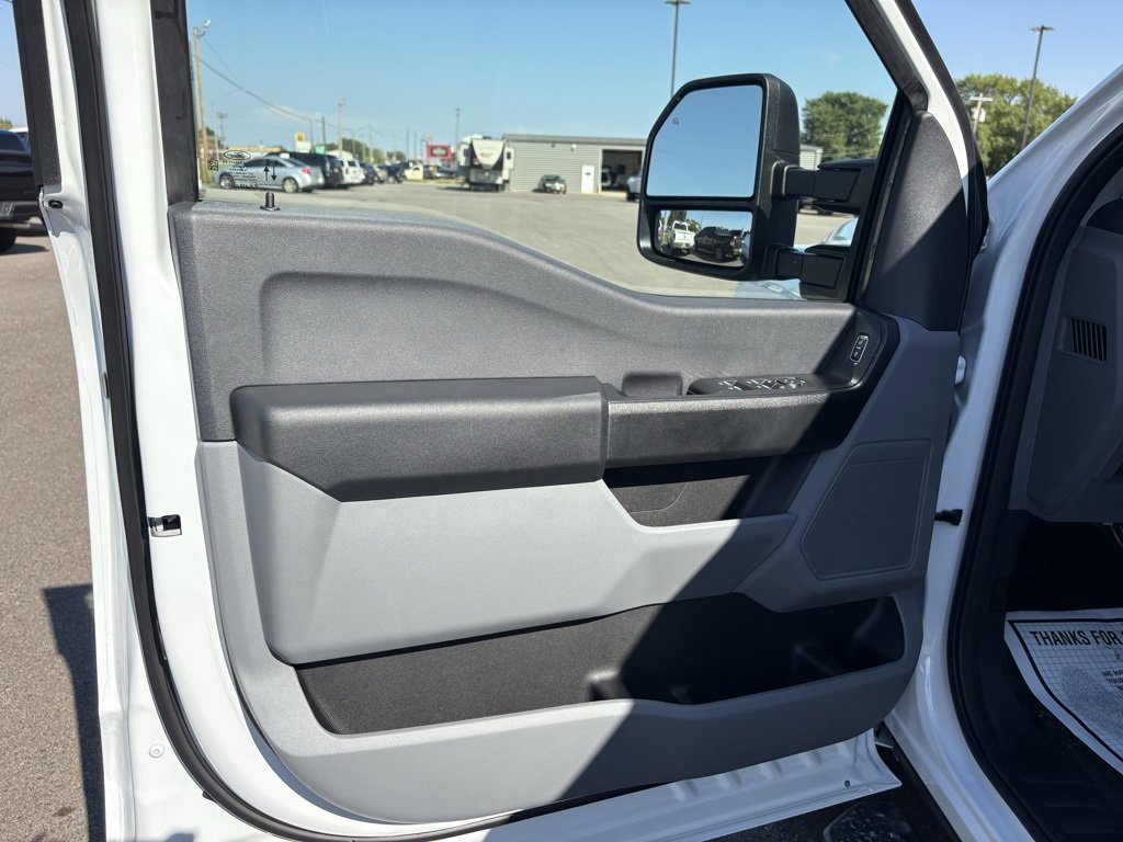 New 2026 Ford F350 XL image 8