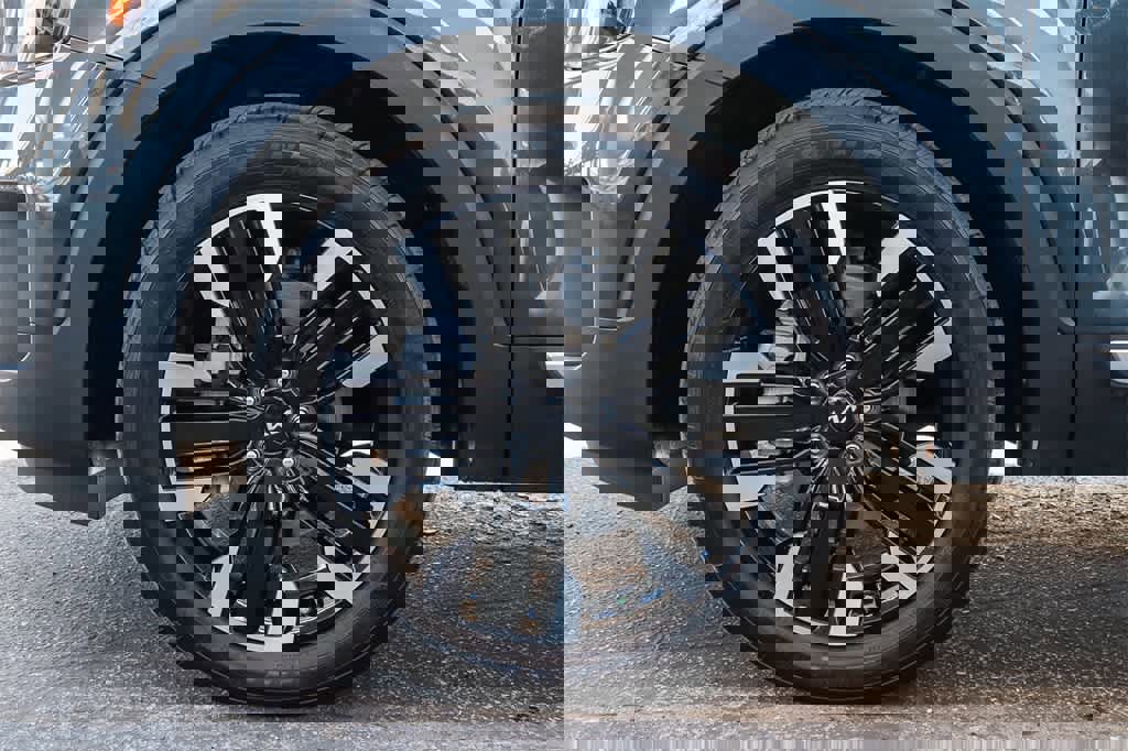 Used 2023 Kia Telluride SX Prestige image 11