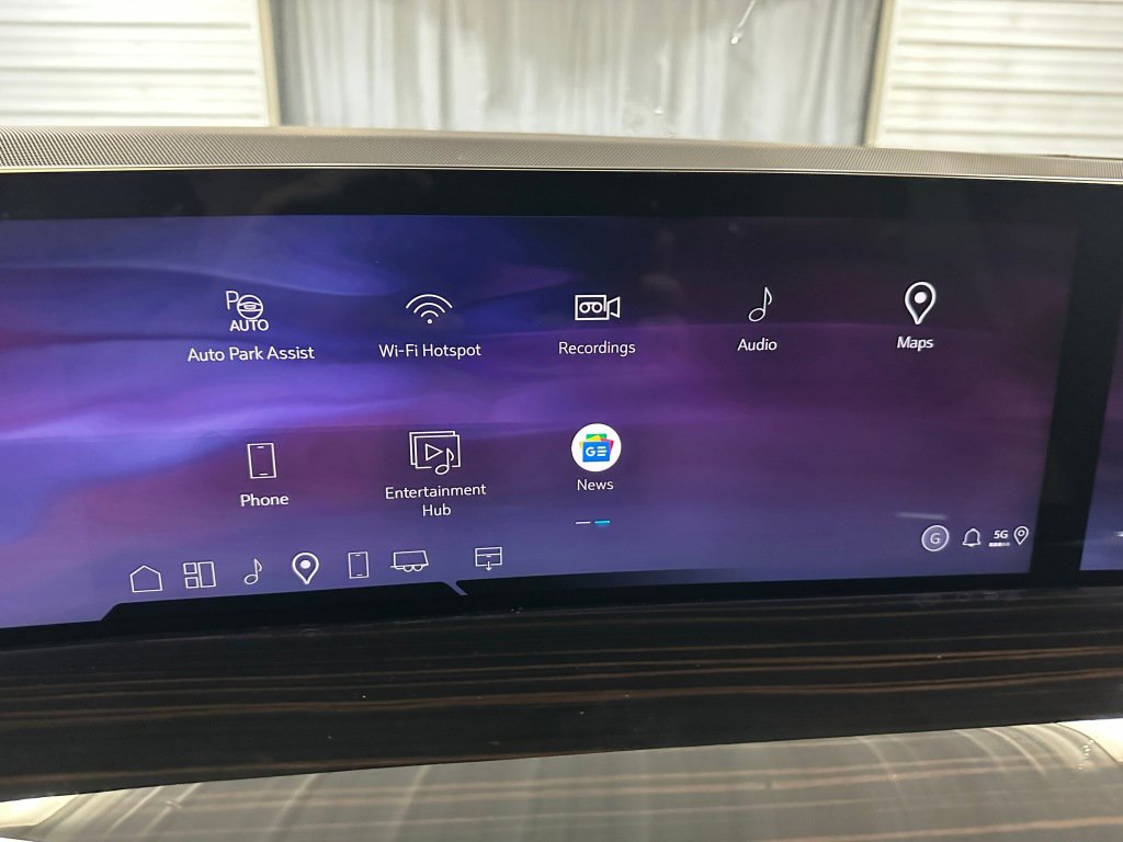 New 2026 Cadillac Escalade ESV Luxury w/ Touring Package image 14