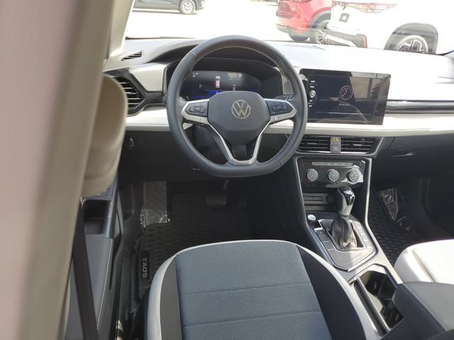 Certified 2025 Volkswagen Taos S FWD image 10