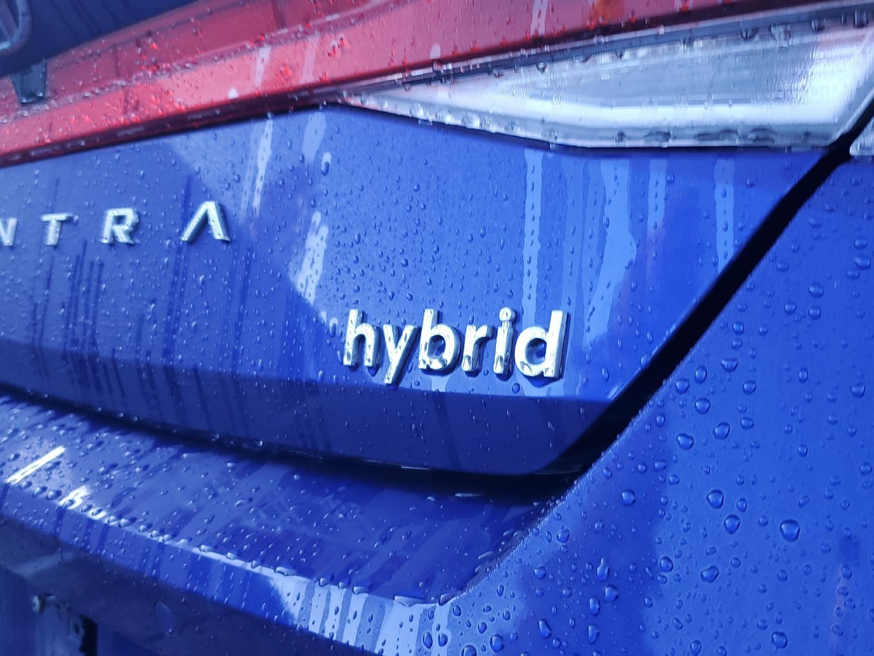 Used 2023 Hyundai Elantra Limited FWD image 8