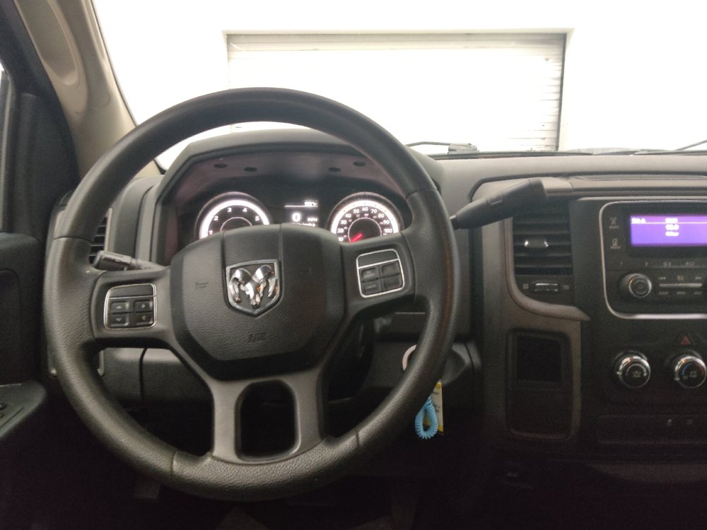 Used 2014 RAM 1500 Express RWD image 22
