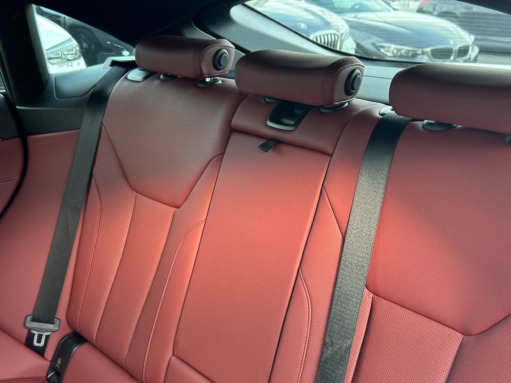 Used 2023 BMW i4 eDrive35 RWD image 32