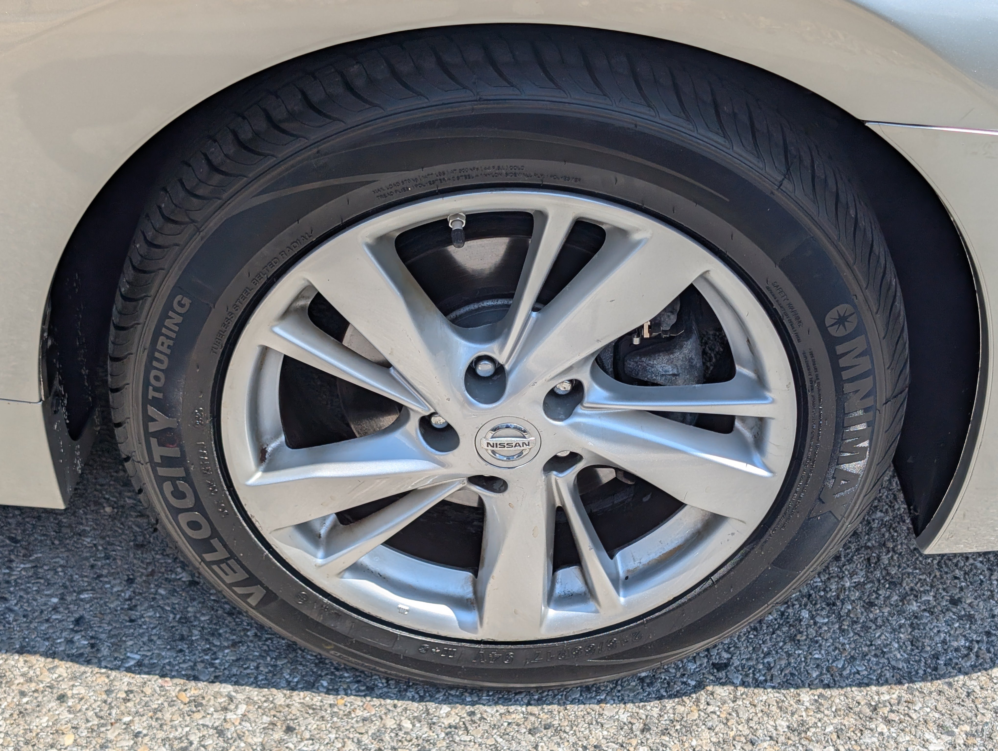 Used 2014 Nissan Altima 2.5 SV w/ Convenience Package FWD image 9