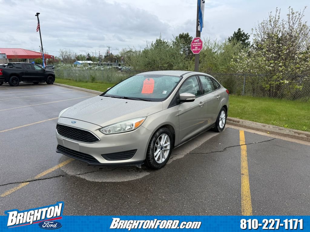 Used 2015 Ford Focus SE FWD image 3