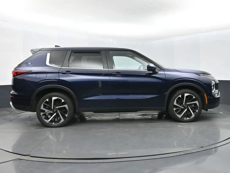 Used 2024 Mitsubishi Outlander Ralliart image 4