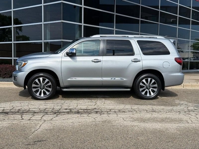 Used 2020 Toyota Sequoia Limited w/ Safety & Convenience Package AWD/4WD image 6