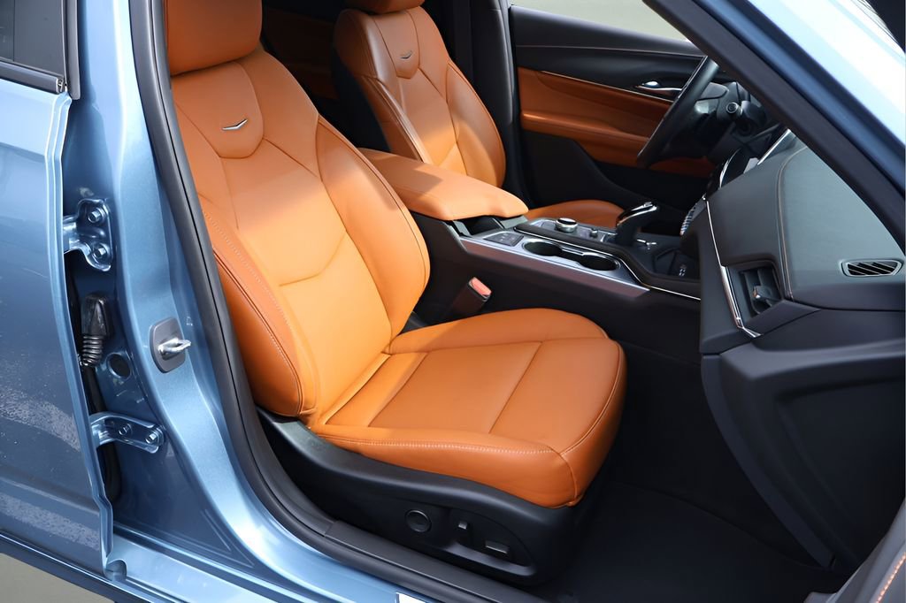Used 2024 Cadillac CT4 Premium Luxury RWD image 16
