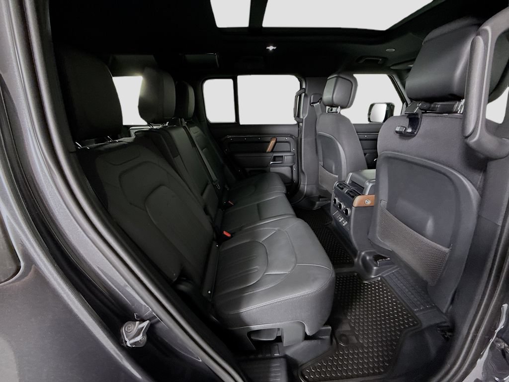 Certified 2024 Land Rover Defender 110 X AWD/4WD image 22