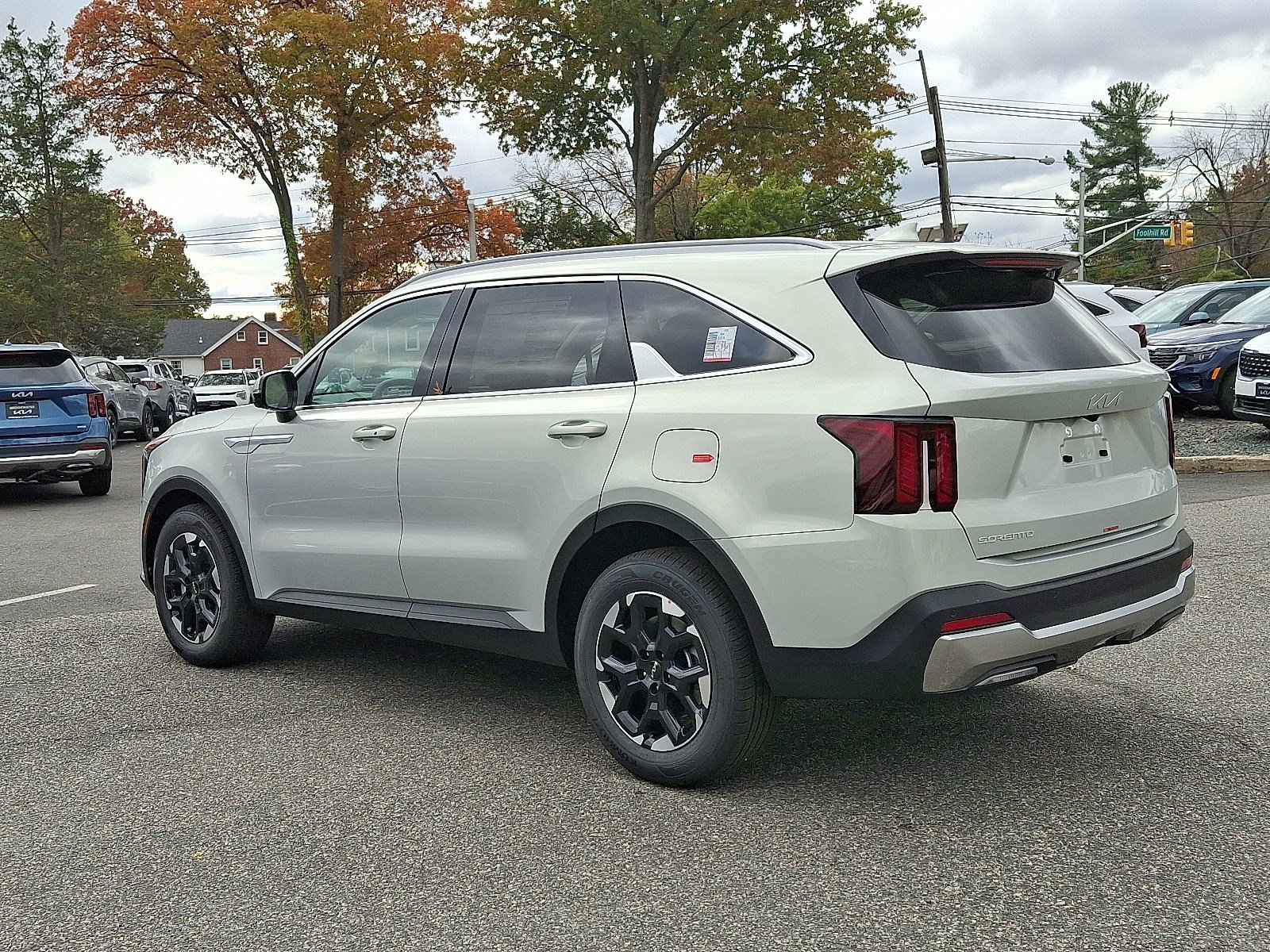 New 2026 Kia Sorento S image 3