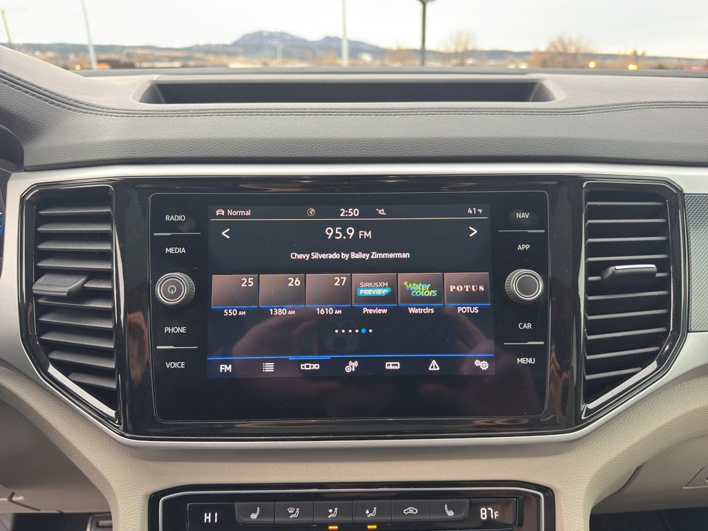 Used 2021 Volkswagen Atlas SEL R-Line image 19