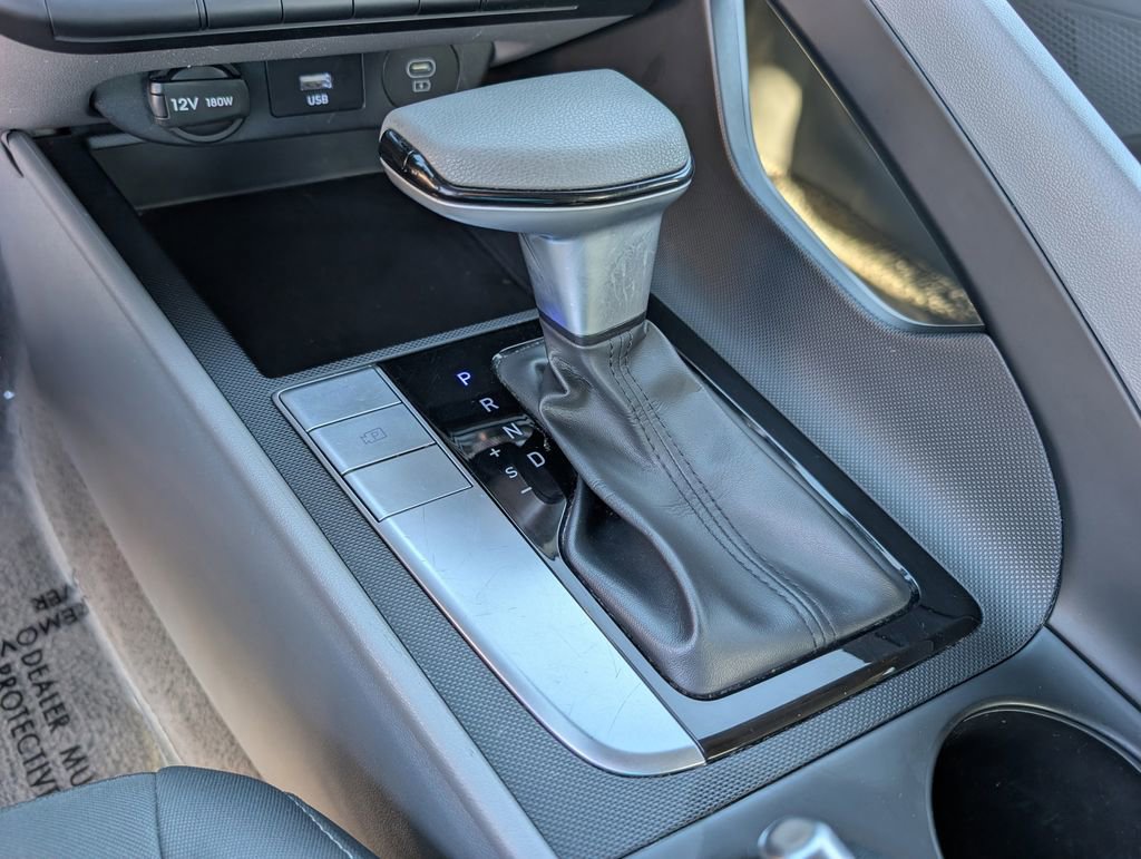 Used 2024 Hyundai Elantra SEL image 26