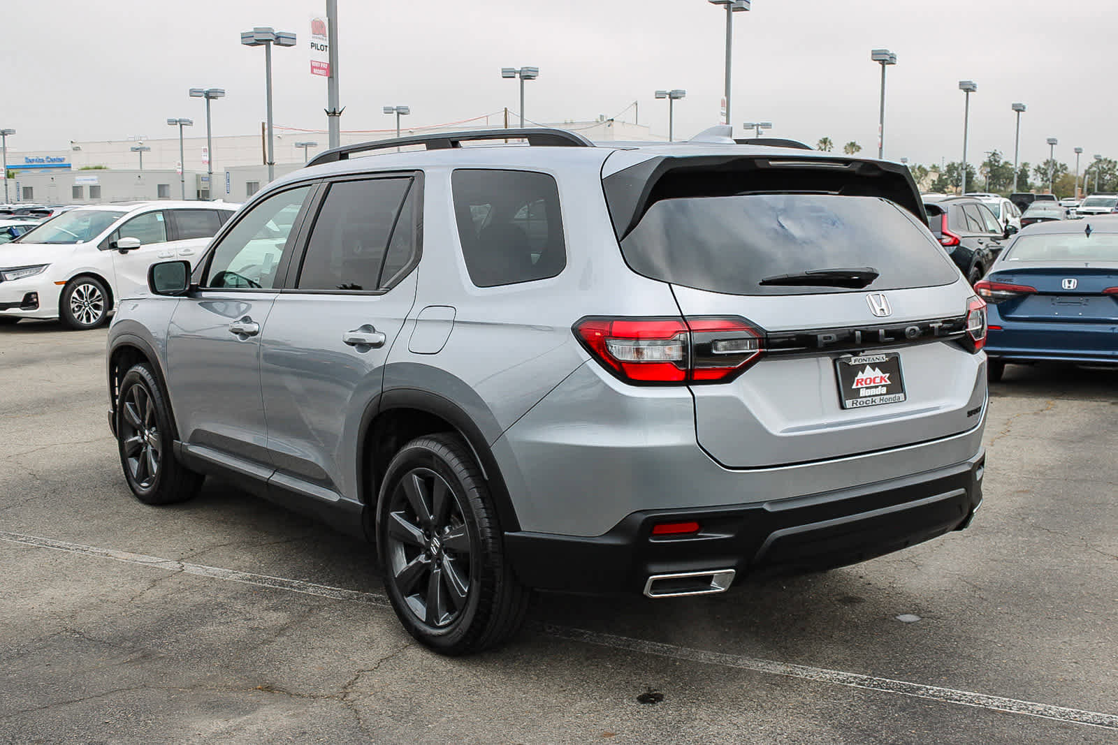 Certified 2025 Honda Pilot Sport image 8