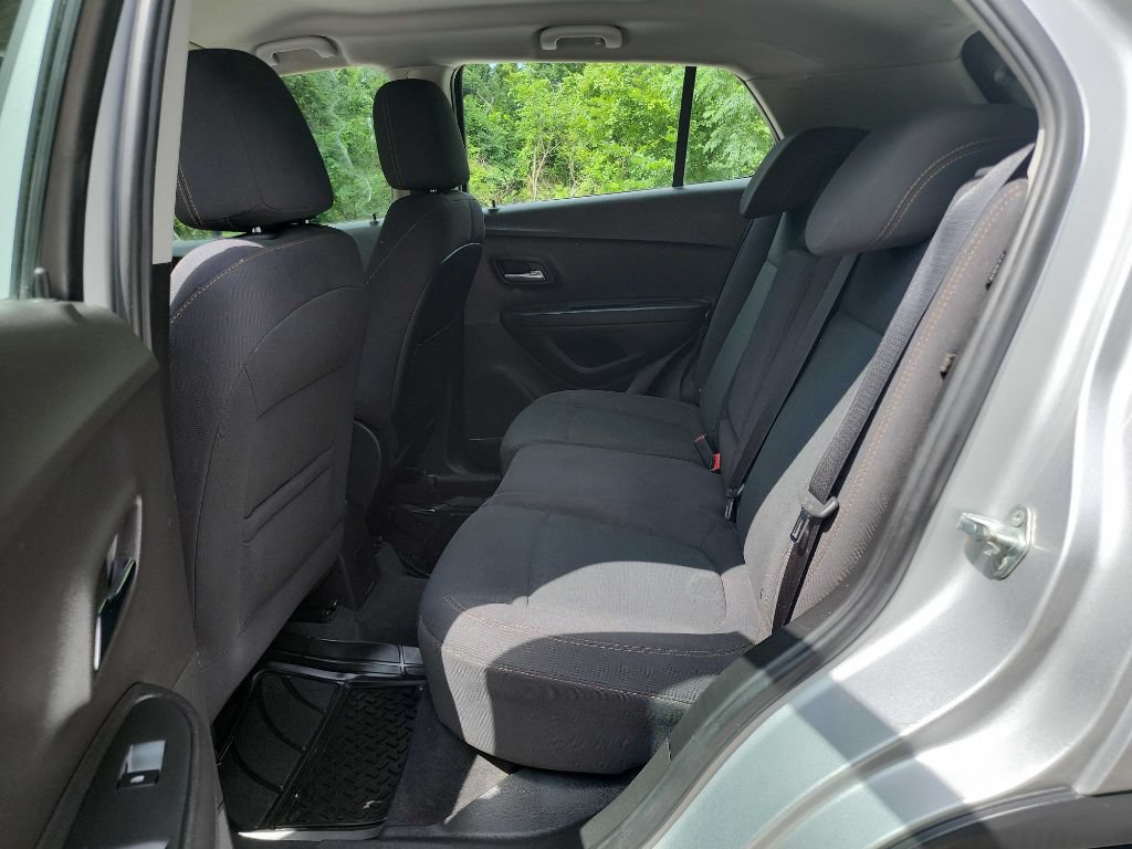 Used 2017 Chevrolet Trax LS FWD image 22