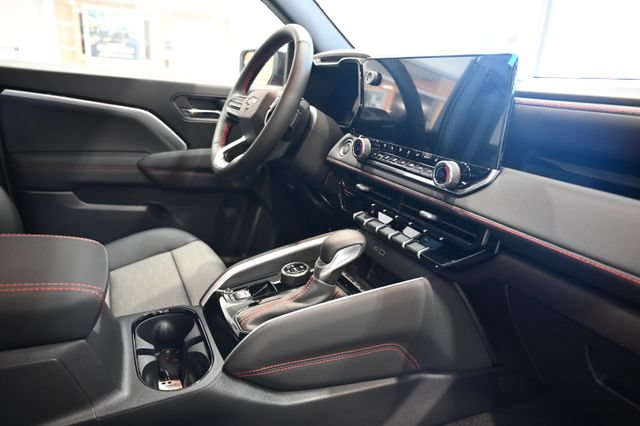New 2026 Chevrolet Colorado Z71 w/ Technology Package AWD/4WD image 15