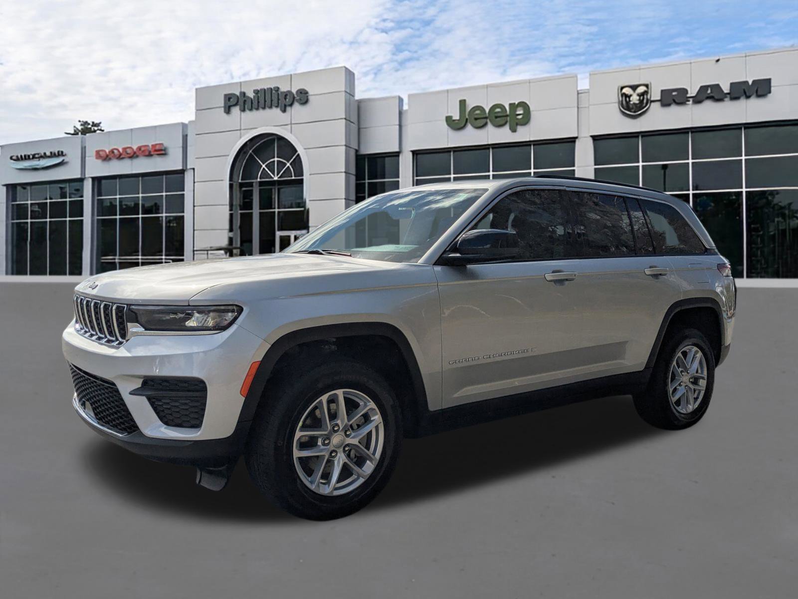 New 2026 Jeep Grand Cherokee 2WD image 7