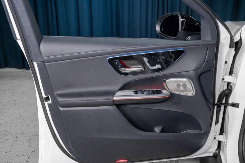 New 2026 Mercedes-Benz GLC 300 4MATIC image 12