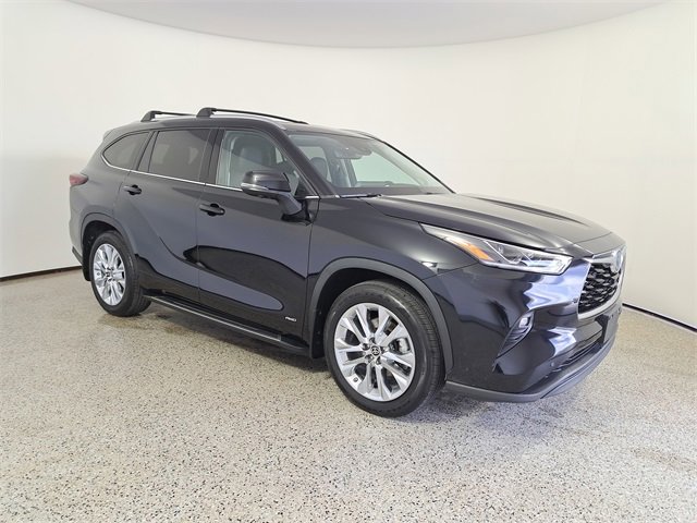 Used 2024 Toyota Highlander Limited image 4