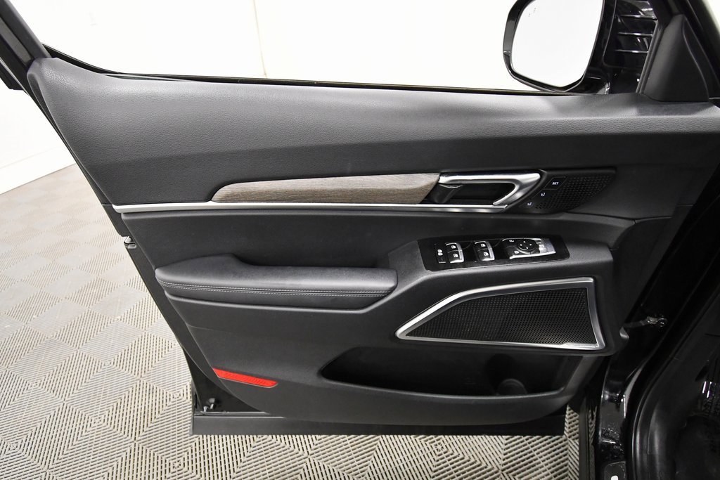 Certified 2022 Kia Telluride SX w/ SX Prestige Package image 13