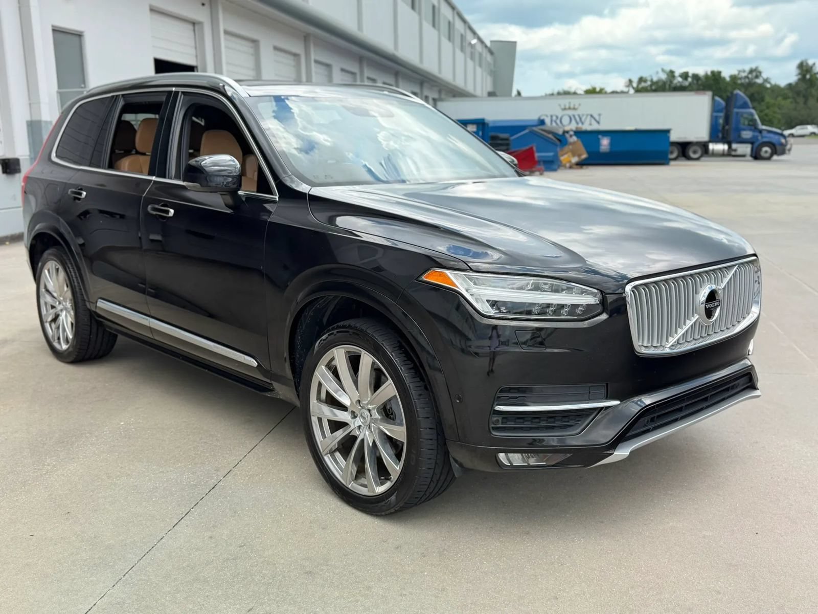 Used 2017 Volvo XC90 T6 Inscription w/ Vision Package AWD/4WD image 4