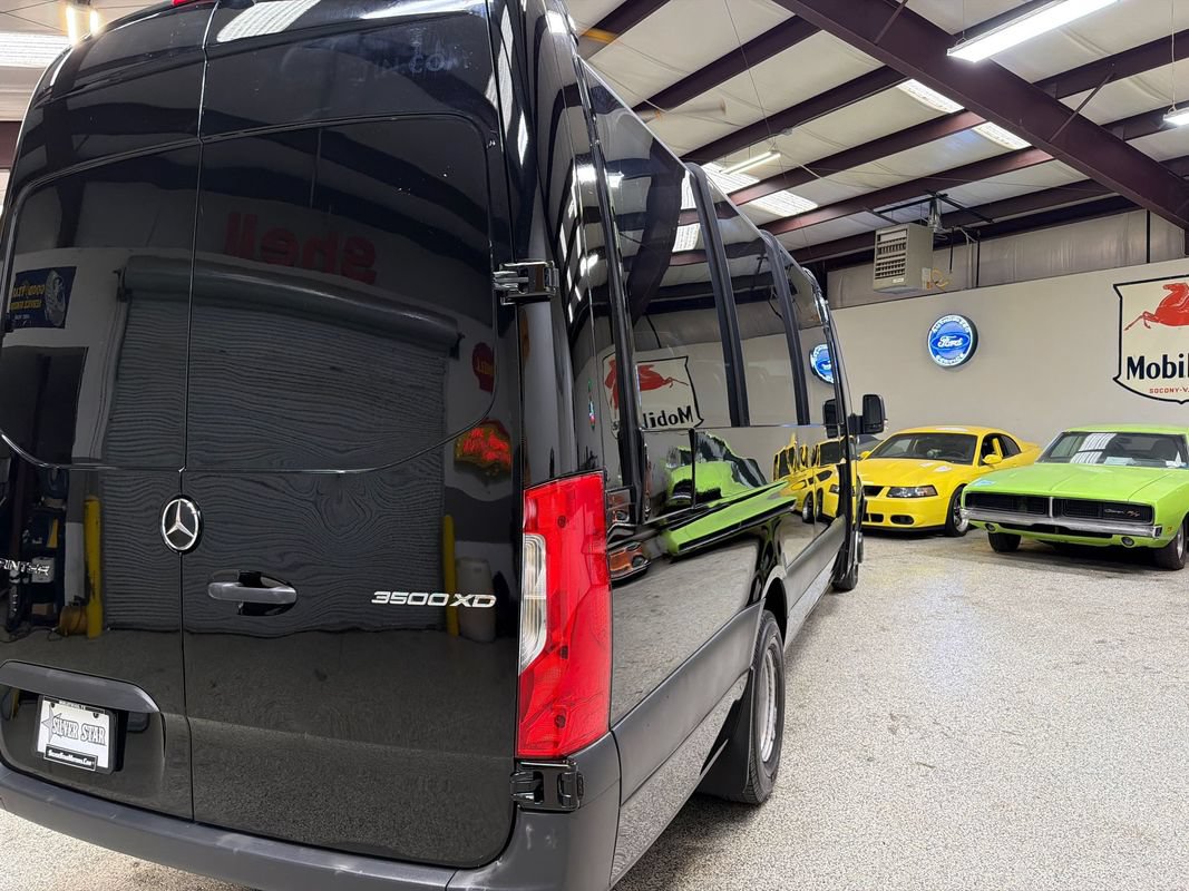 Used 2019 Mercedes-Benz Sprinter 170 Cargo image 16
