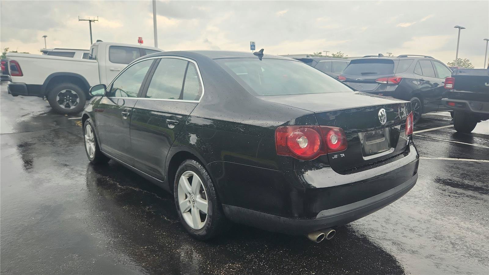 Used 2008 Volkswagen Jetta SE FWD image 4