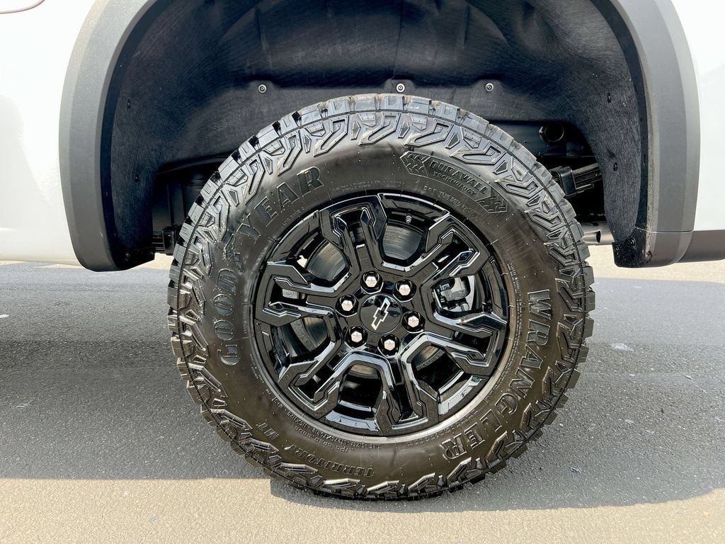 New 2026 Chevrolet Silverado 1500 ZR2 w/ LPO, Dark Essentials Package AWD/4WD image 26