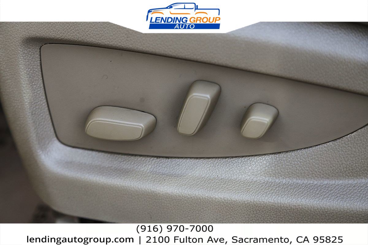 Used 2017 GMC Yukon SLT image 20