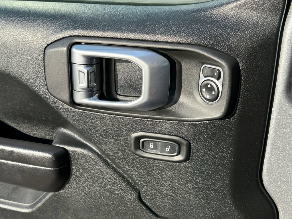 Used 2020 Jeep Wrangler Unlimited Sport S AWD/4WD image 11