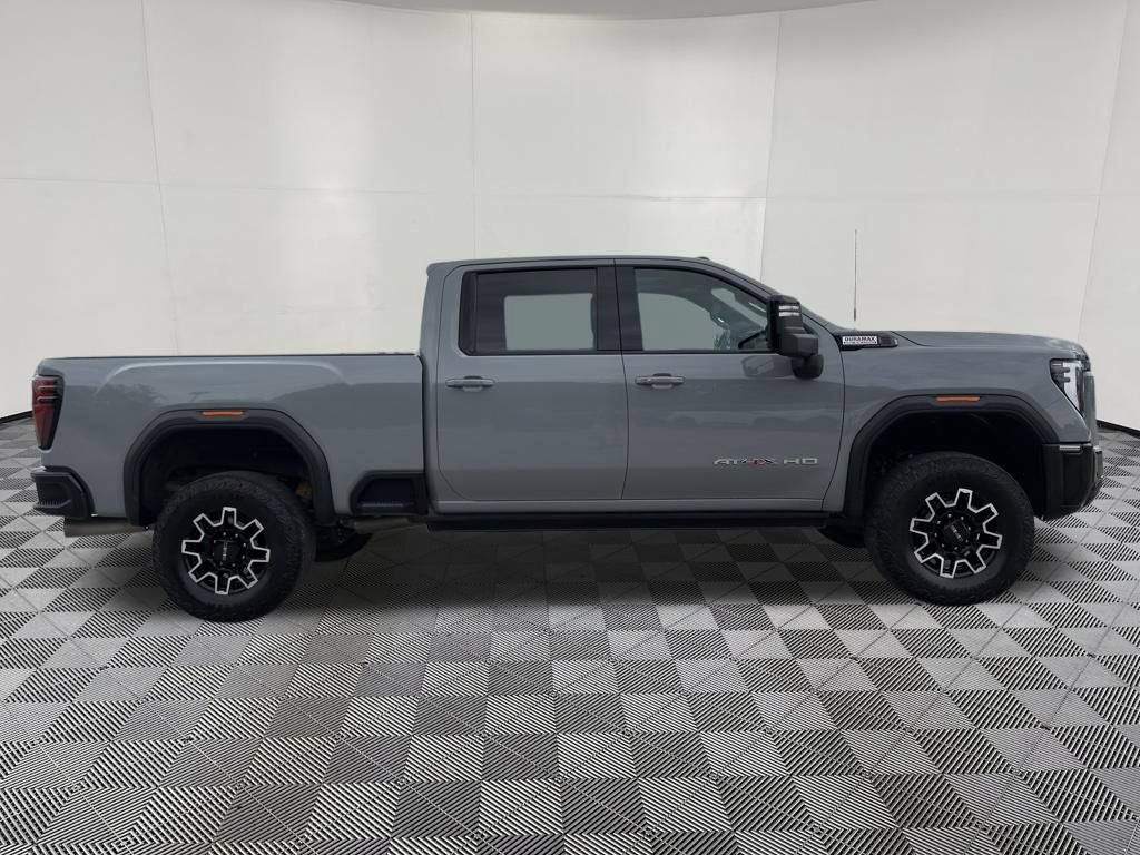 Used 2024 GMC Sierra 2500 AT4X AWD/4WD image 5