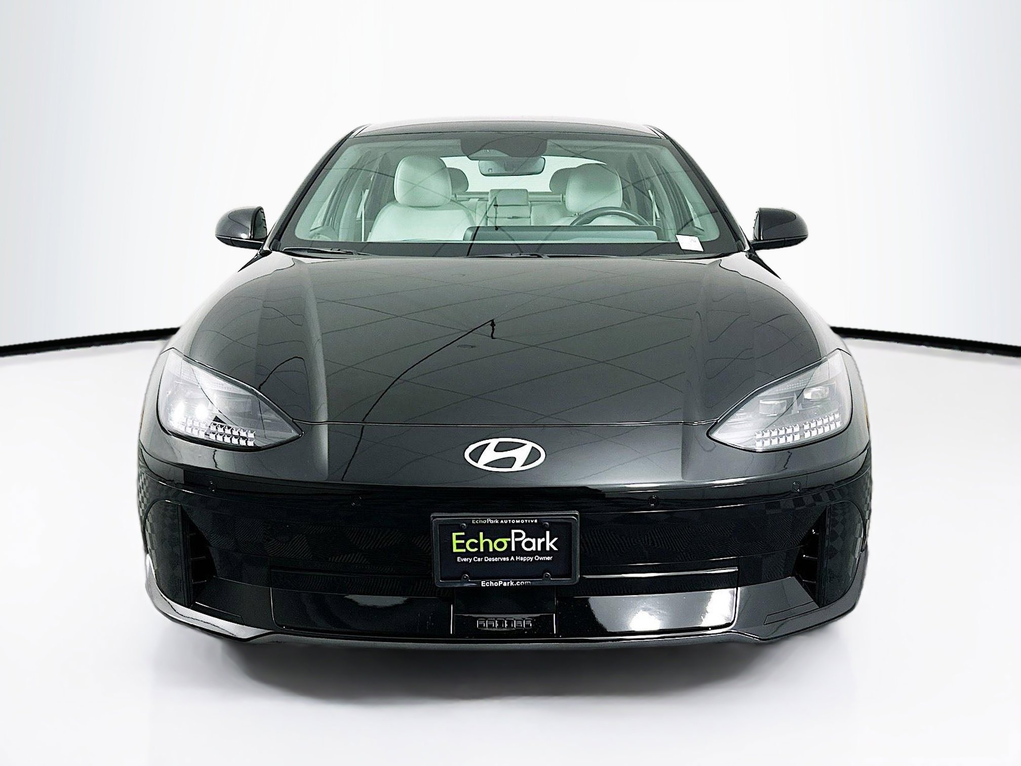 Used 2024 Hyundai Ioniq 6 SEL image 2