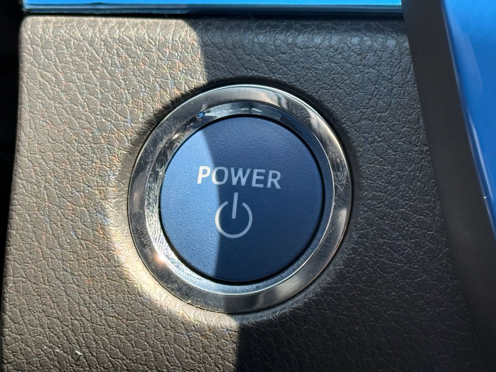 Used 2023 Toyota Camry SE w/ Cold Weather Package FWD image 29