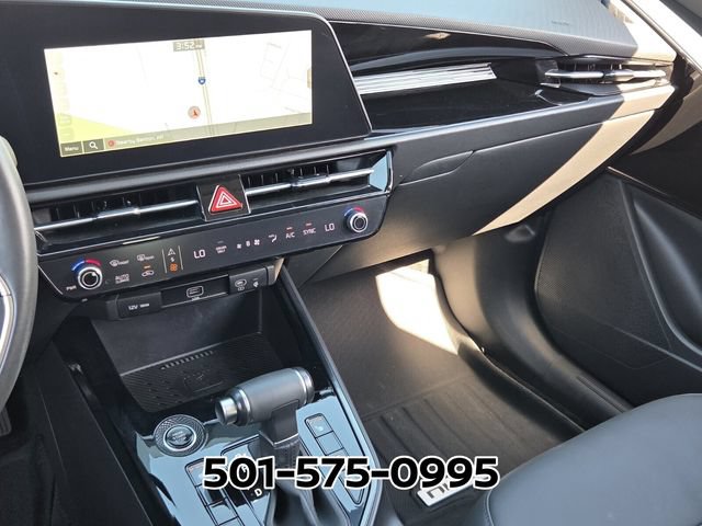 Used 2023 Kia Niro EX FWD image 26