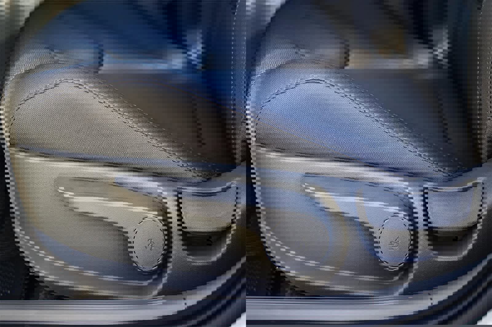 New 2025 Hyundai Elantra SE w/ Cargo Package image 23