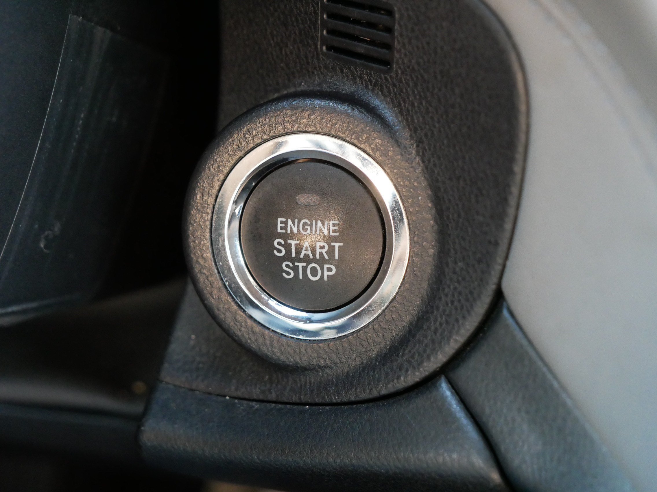 Used 2023 Subaru Outback Premium AWD/4WD image 29