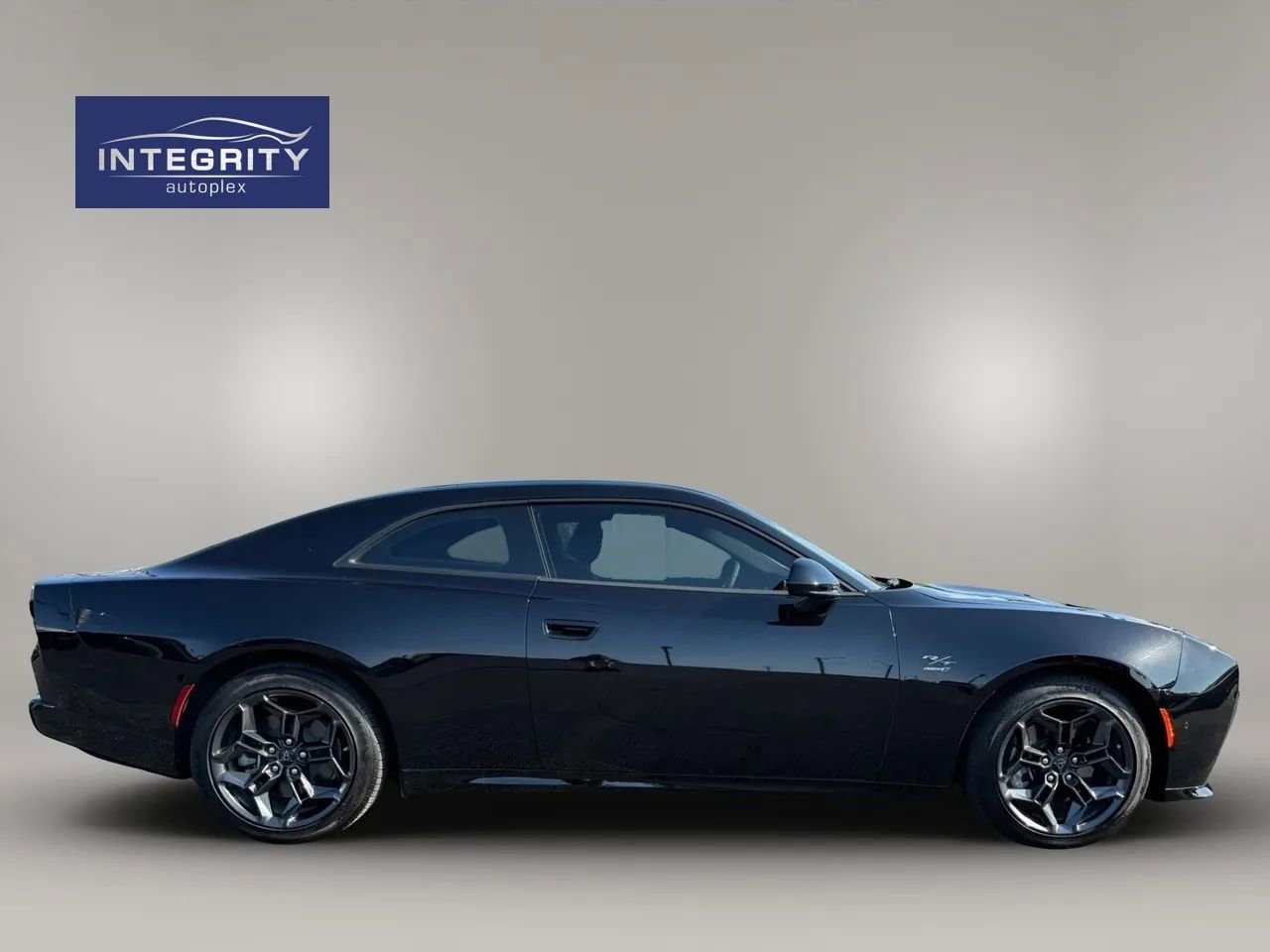 Used 2025 Dodge Charger Daytona R/T w/ Quick Order Package 25M R/T AWD/4WD image 2