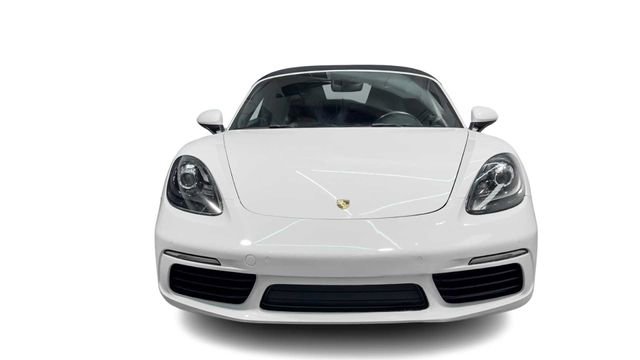Used 2018 Porsche 718 Boxster image 6