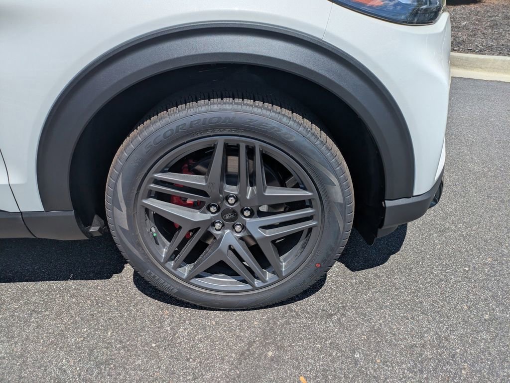 New 2026 Ford Explorer ST image 11