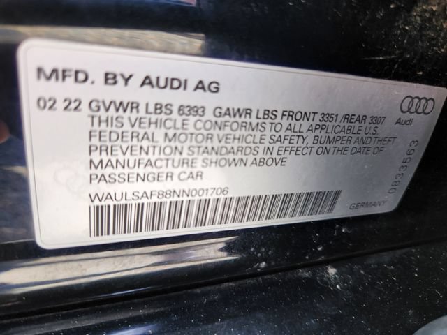 Used 2022 Audi S8 w/ S8 Comfort Plus Package AWD/4WD image 27
