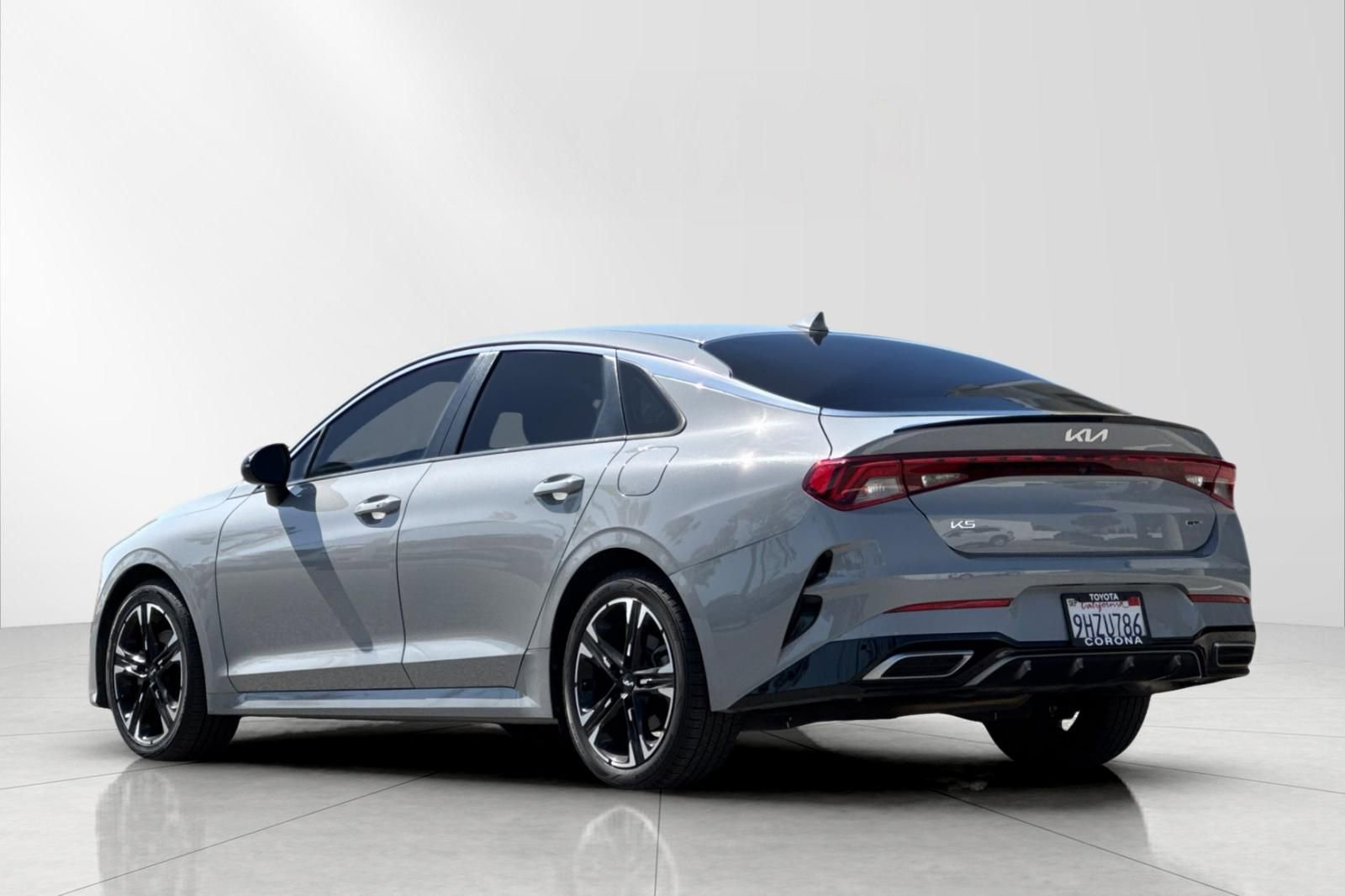 Used 2024 Kia K5 GT-Line w/ GT-Line Premium Package FWD image 5