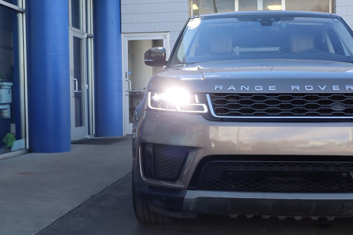 Used 2018 Land Rover Range Rover Sport SE AWD/4WD image 29