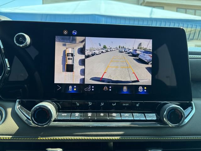 Used 2024 Chevrolet Colorado ZR2 w/ Technology Package image 15