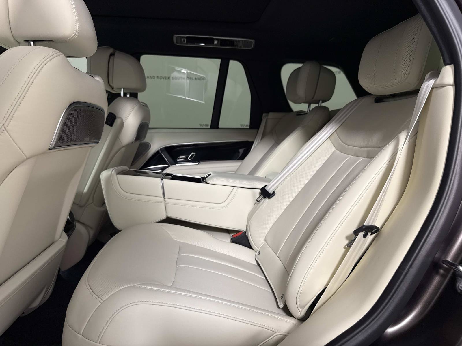 New 2026 Land Rover Range Rover Autobiography AWD/4WD image 14