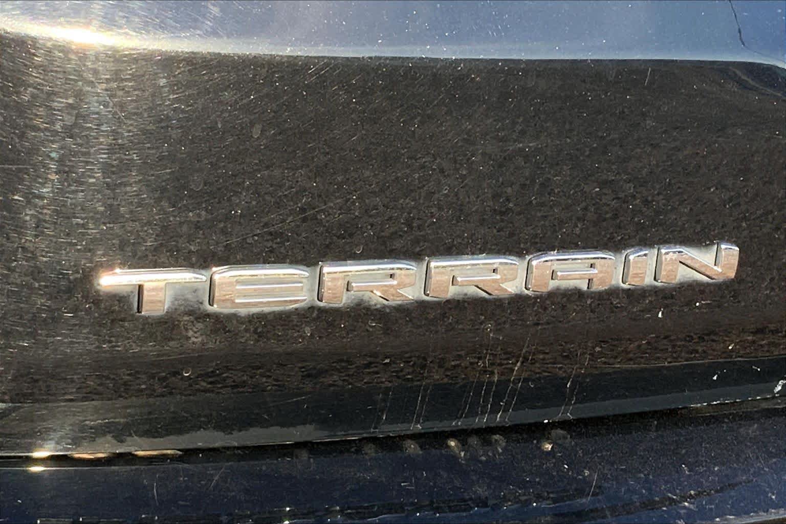 Used 2024 GMC Terrain SLT AWD/4WD image 30