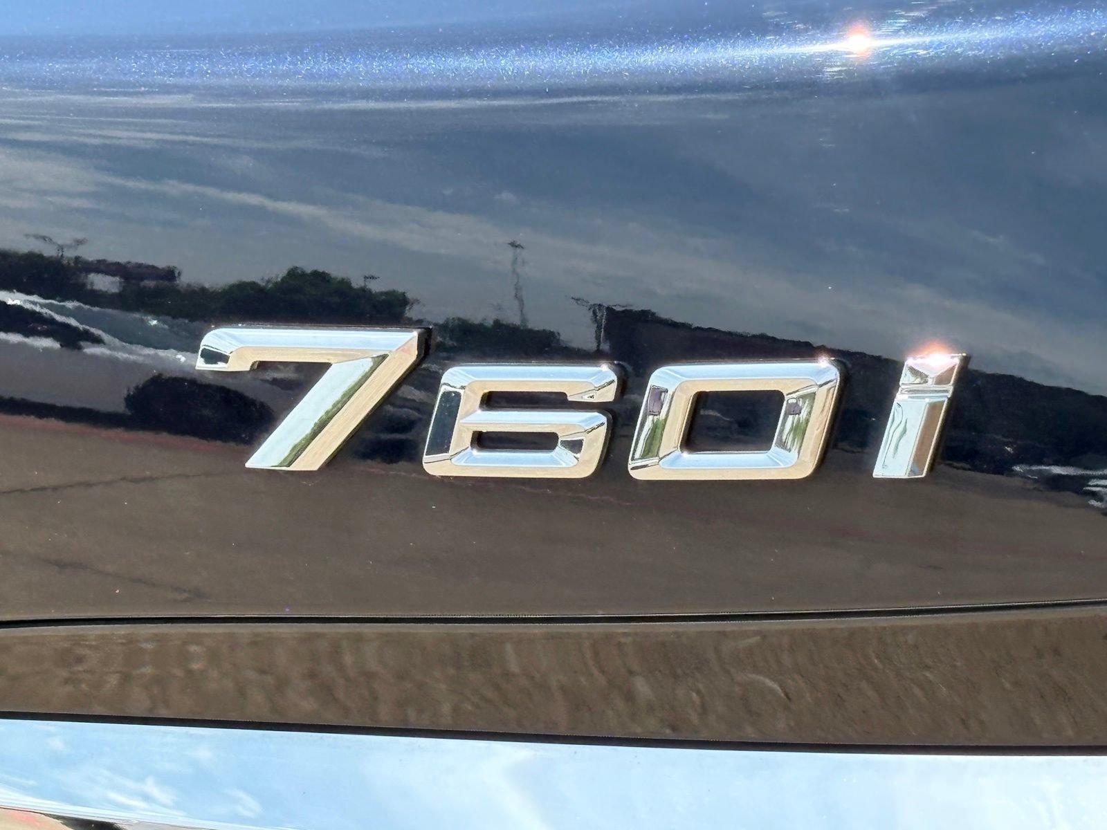 Used 2023 BMW 760i xDrive AWD/4WD image 12